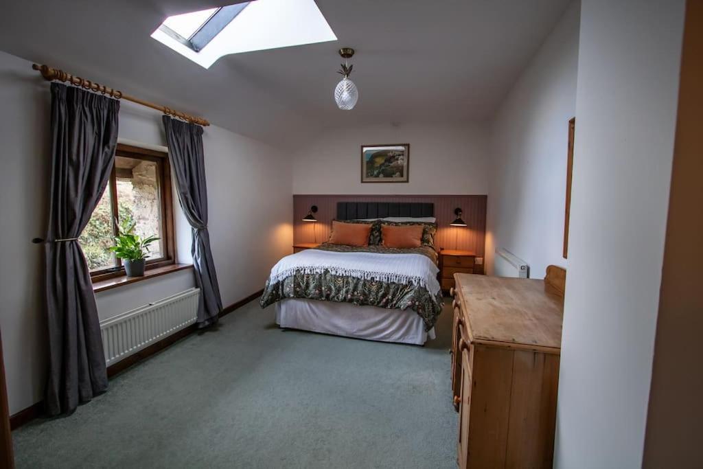 The Wheelhouse At Hewish Mill Villa Bittadon Bagian luar foto