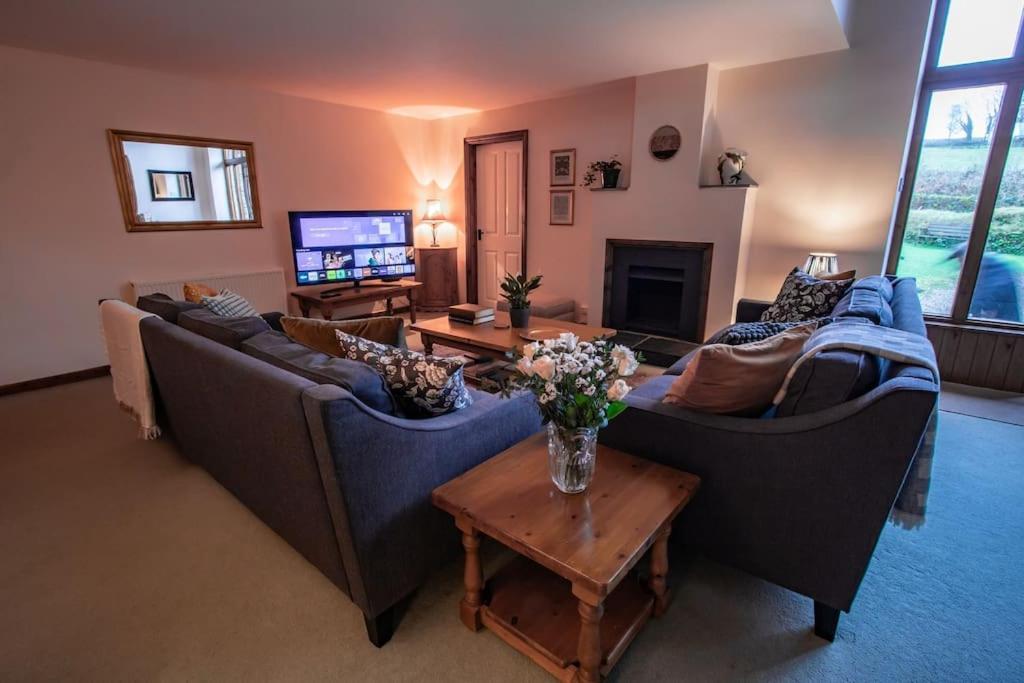 The Wheelhouse At Hewish Mill Villa Bittadon Bagian luar foto